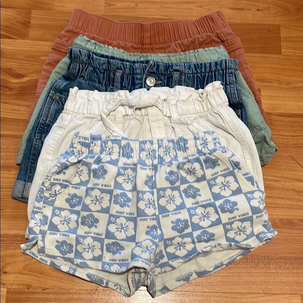 Set of 5 Casual Shorts in Various Colors